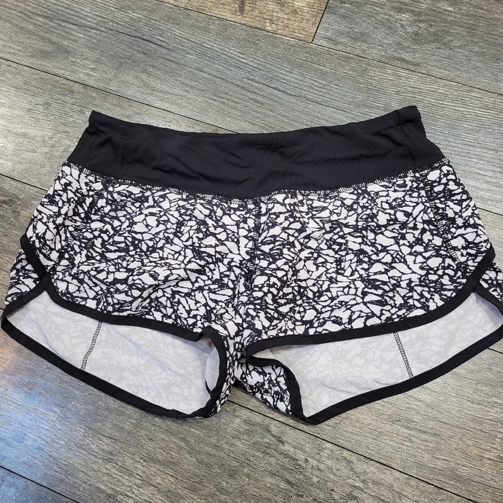 Lululemon Speed Up Shorts, Size 4